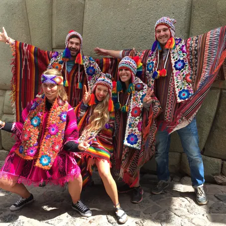 Social Anxiety & Travel Buddies: How to Break the Ice